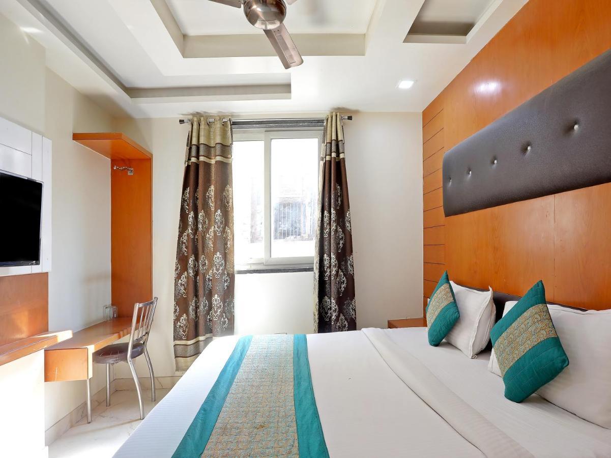 Hotel Tashkent Palace - Near New Delhi Railway Station Esterno foto