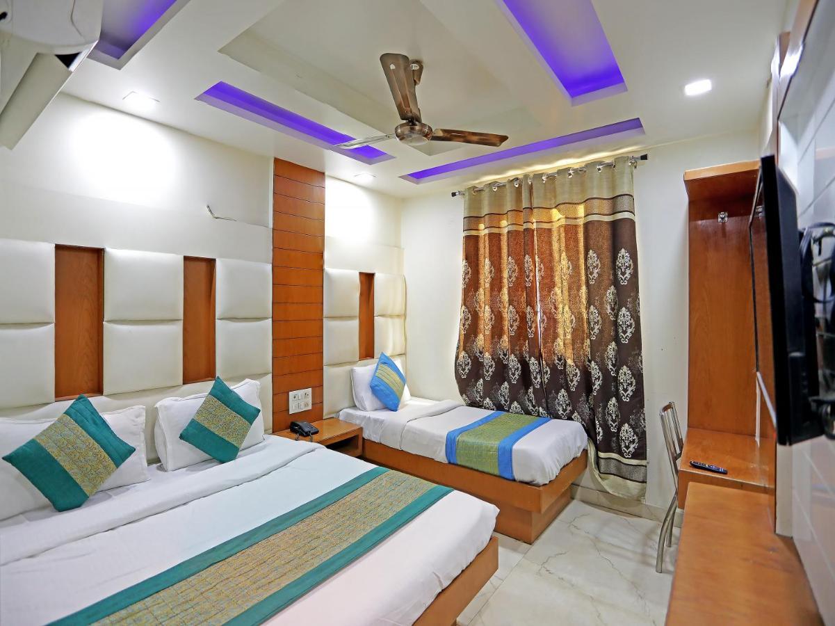 Hotel Tashkent Palace - Near New Delhi Railway Station Esterno foto