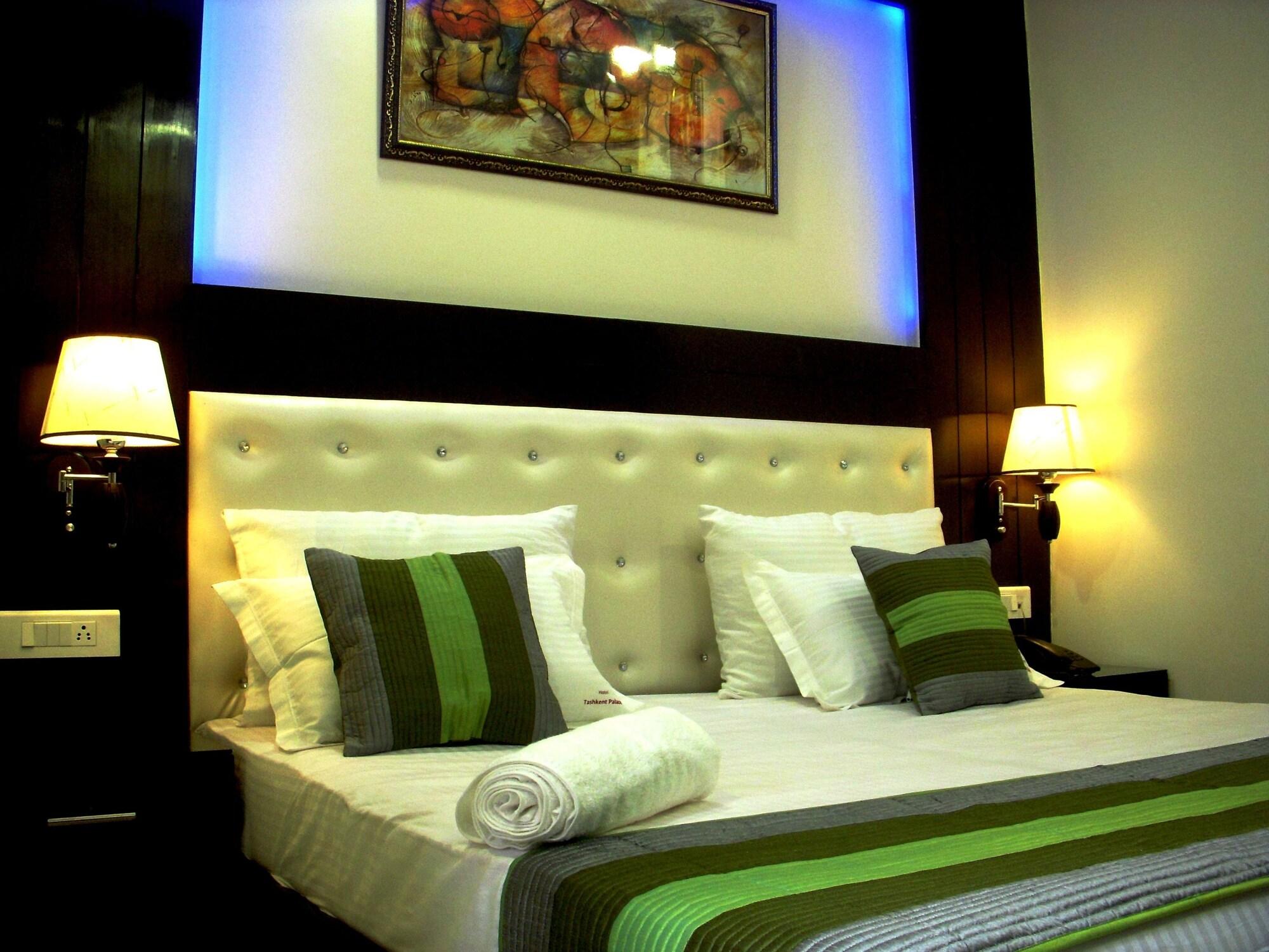 Hotel Tashkent Palace - Near New Delhi Railway Station Esterno foto