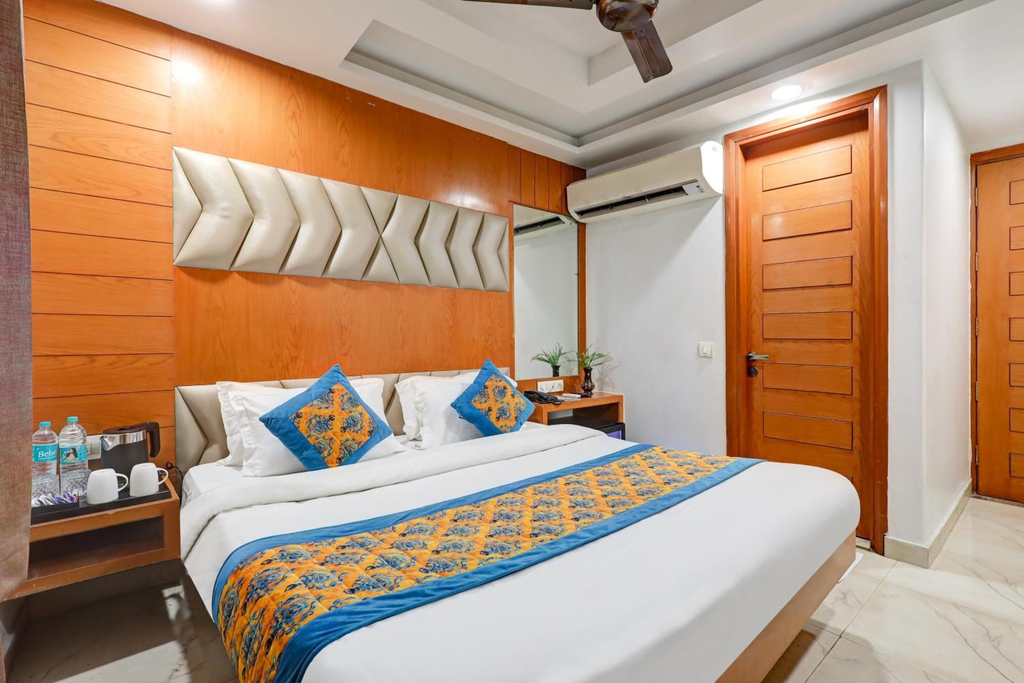 Hotel Tashkent Palace - Near New Delhi Railway Station Esterno foto