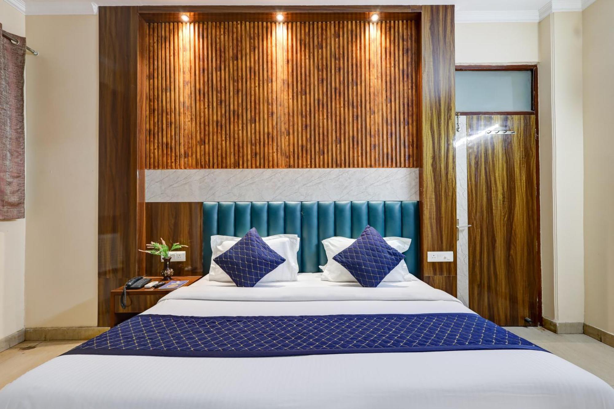 Hotel Tashkent Palace - Near New Delhi Railway Station Esterno foto
